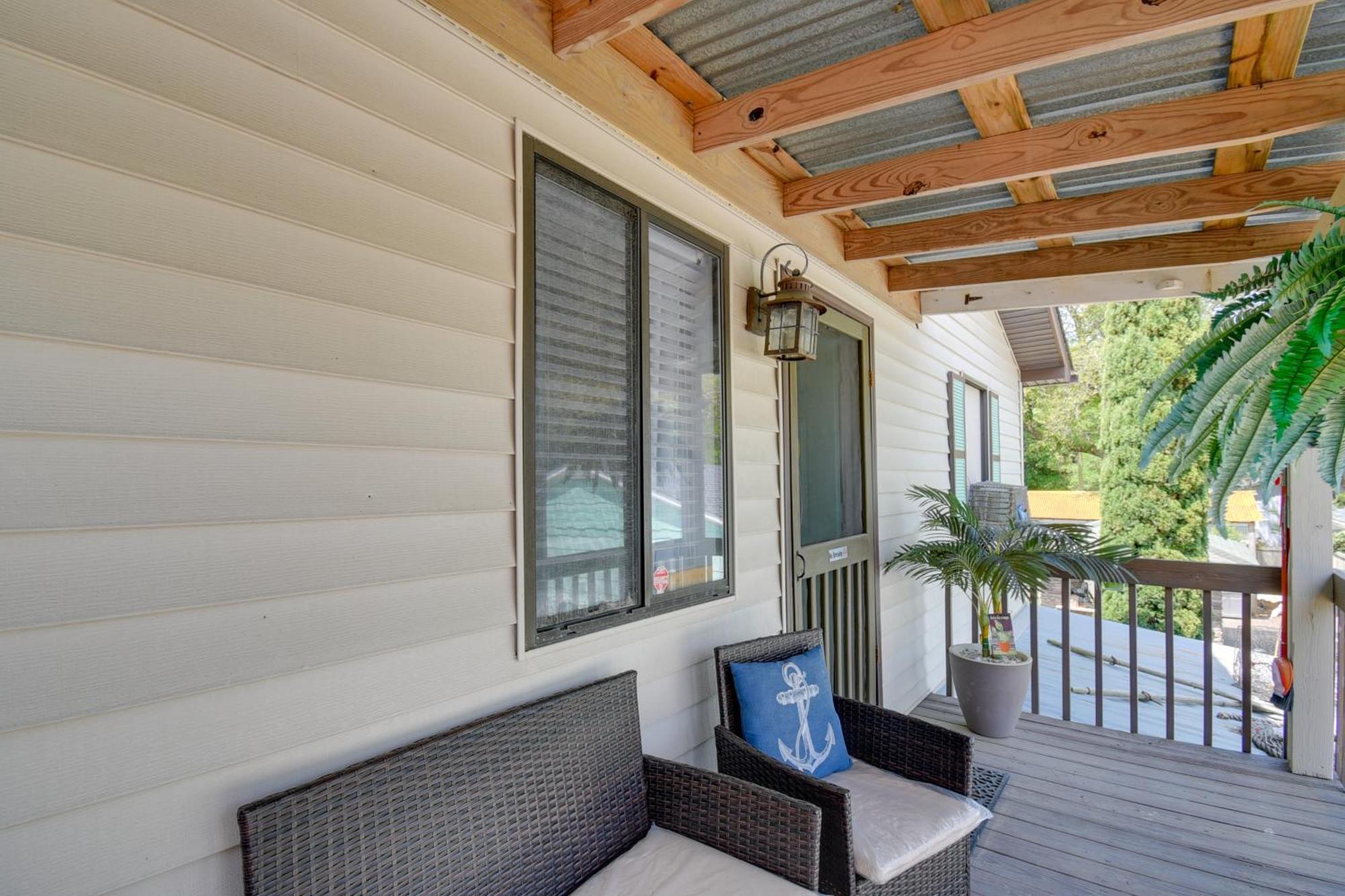 Ocean Isle Apartment With Balcony, 1 Mi To Beach! Ocean Isle Beach Luaran gambar