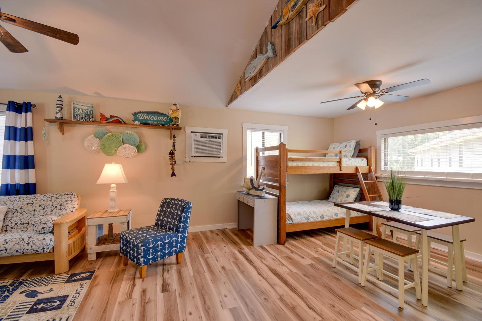 Ocean Isle Apartment With Balcony, 1 Mi To Beach! Ocean Isle Beach Luaran gambar
